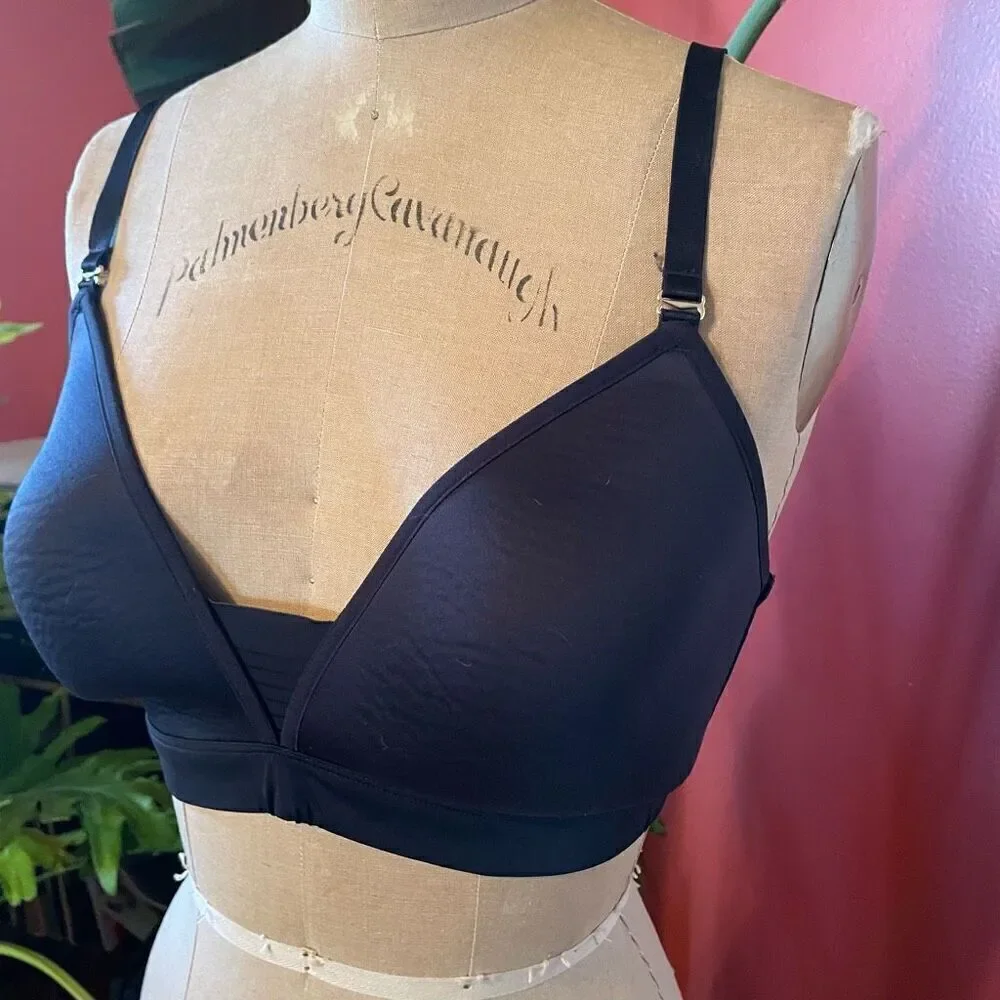 THIRD LOVE | black bra 34E